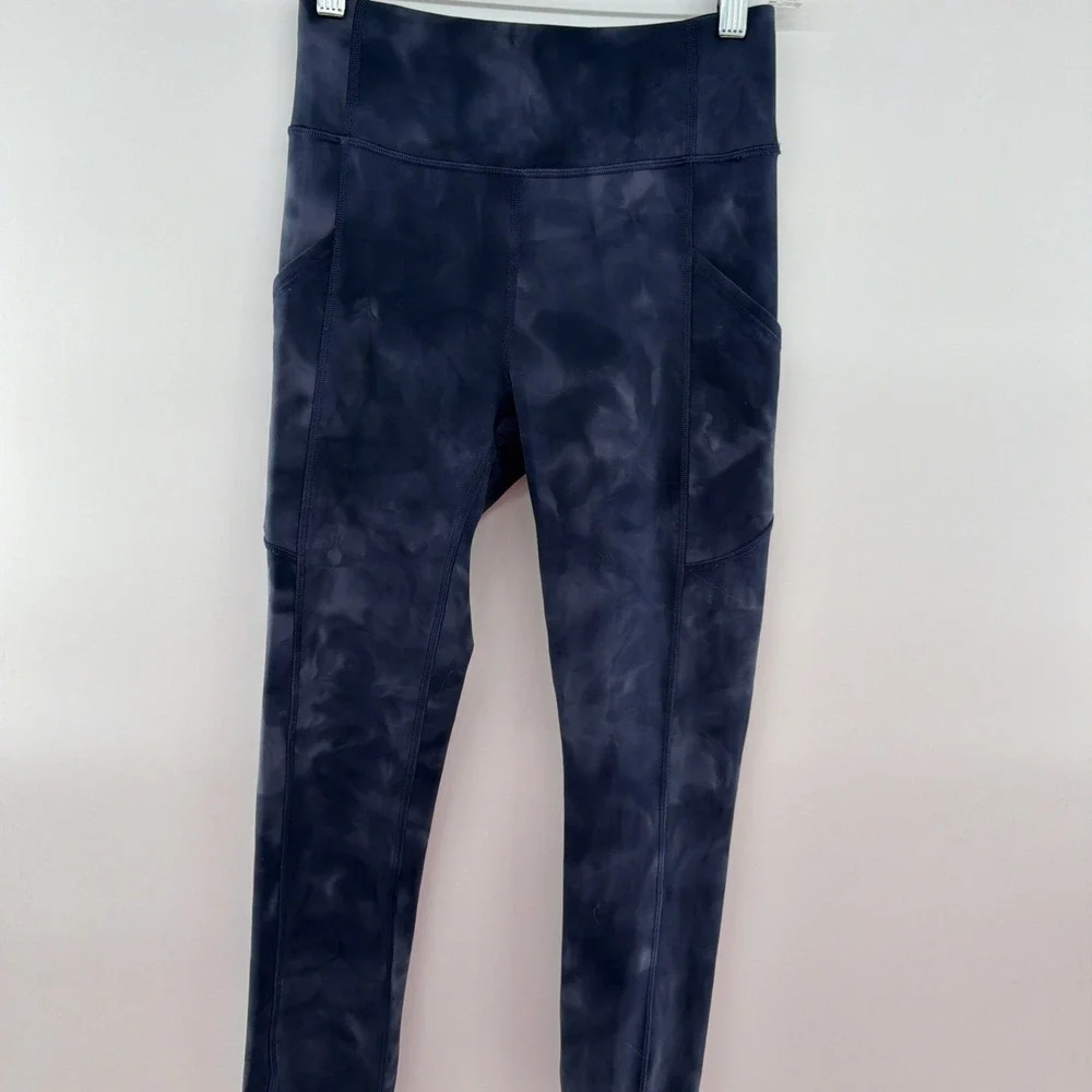 Lululemon Women's Tie Dye Leggings Size 4 Navy Tie Dye Yoga Athletic Gym Pants